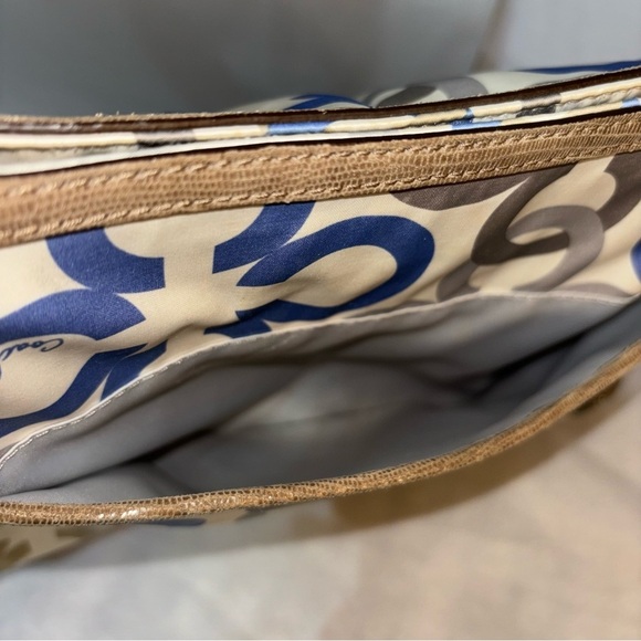 COACH F20806 Alexandria Chain Link Clover Signature C Shoulder Bag - Picture 8 of 13